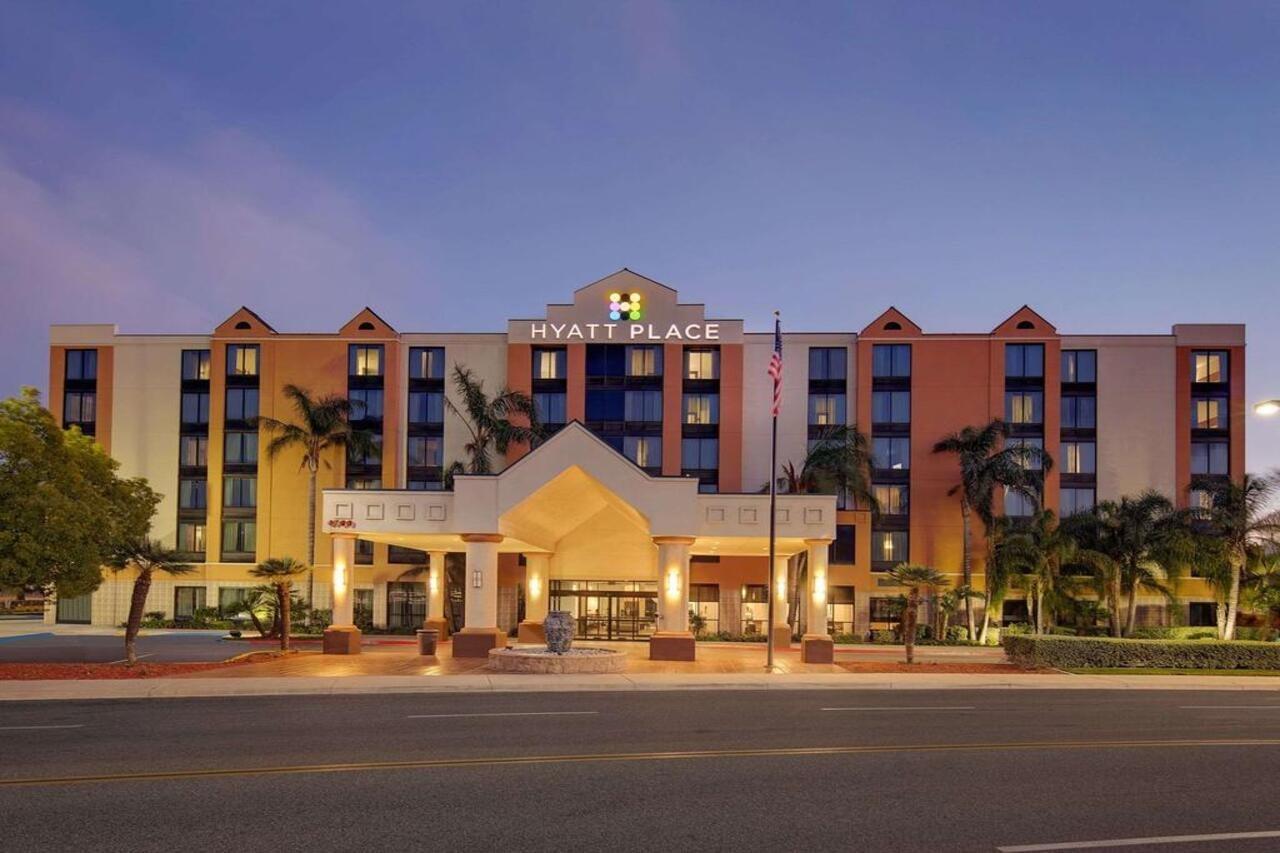 Hyatt Place Ontario/Rancho Cucamonga Экстерьер фото