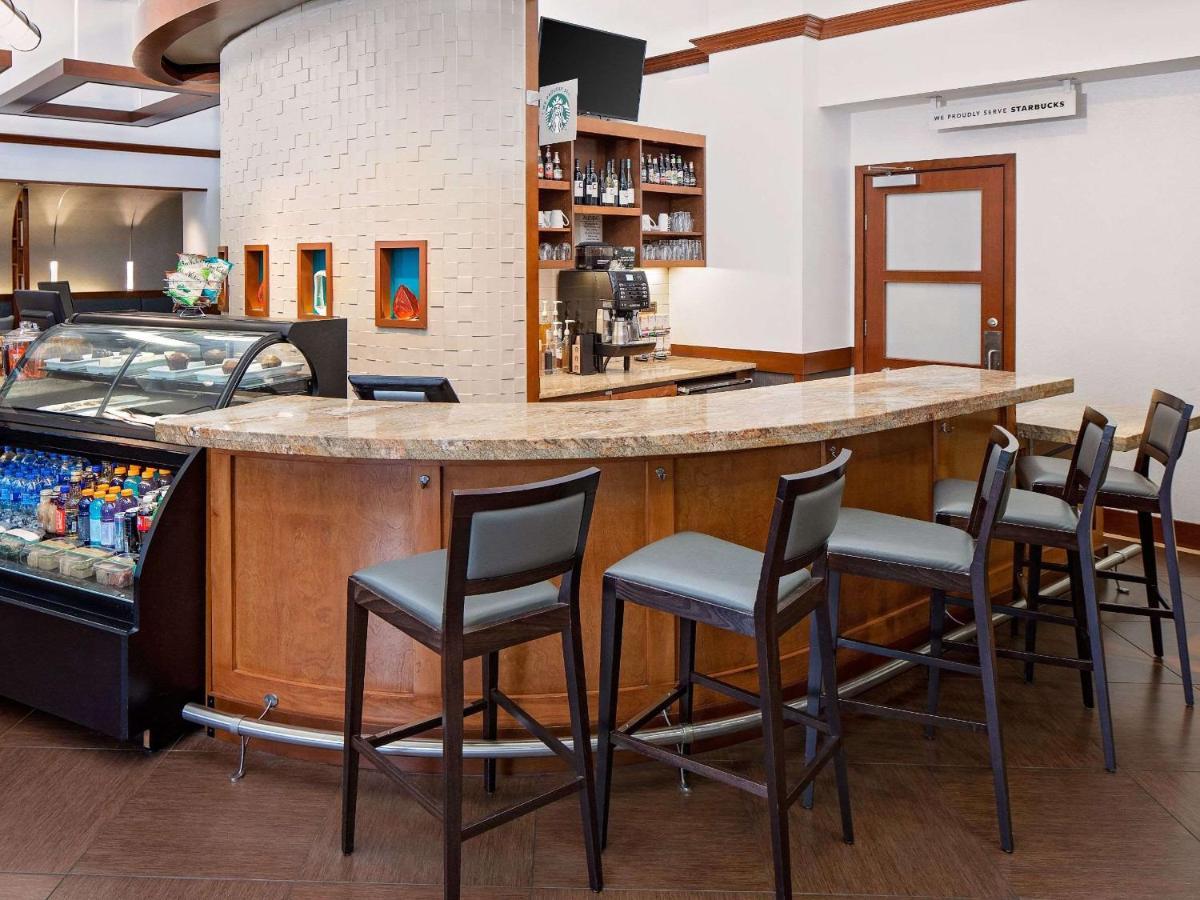 Hyatt Place Ontario/Rancho Cucamonga Экстерьер фото